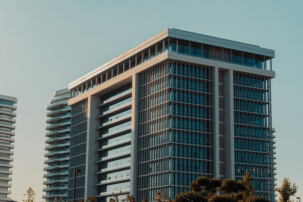 Edificio que puede servir como garantía inmobiliaria de un préstamo para un negocio